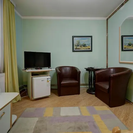 Perla Ldm Bed & Breakfast 3*