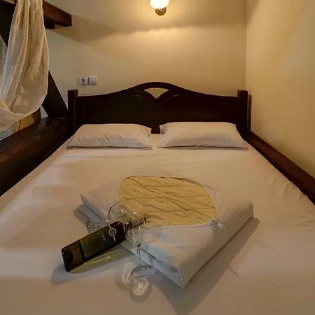Perla Ldm Bed & Breakfast