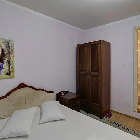 Bed & Breakfast Perla Ldm Leskovac (Jablanica)