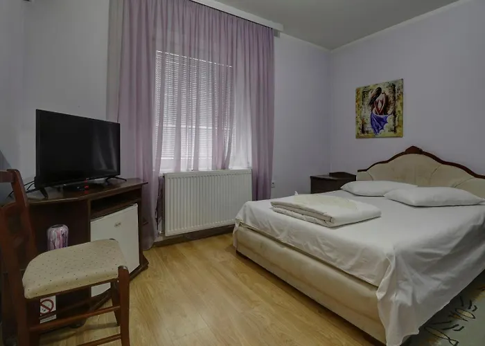 Perla 3* Лесковац